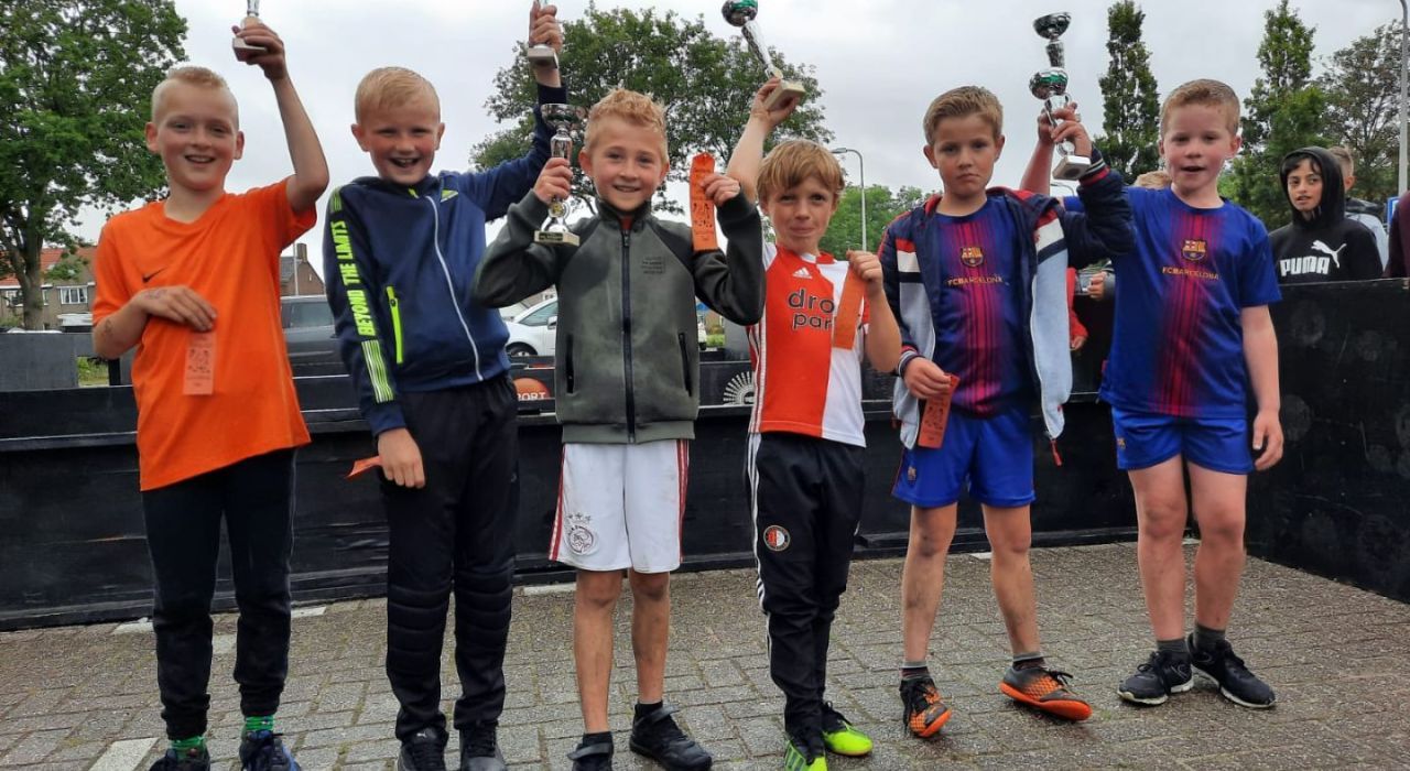 Team Beunhaas en Team Panna Lama een jaar lang Texels kampioen Panna!